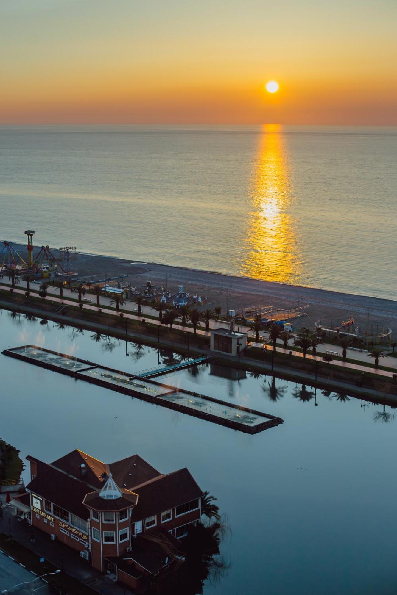 Batumi Deluxe Apartments 外观 照片